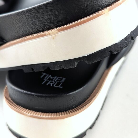 Time and Tru Black Criss Cross Sandals Size 7 - Picture 9 of 9